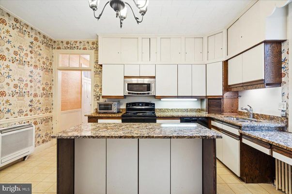 Chandelier, Interior, Kitchen