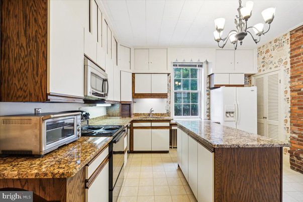 Chandelier, Interior, Kitchen, Stone Walls