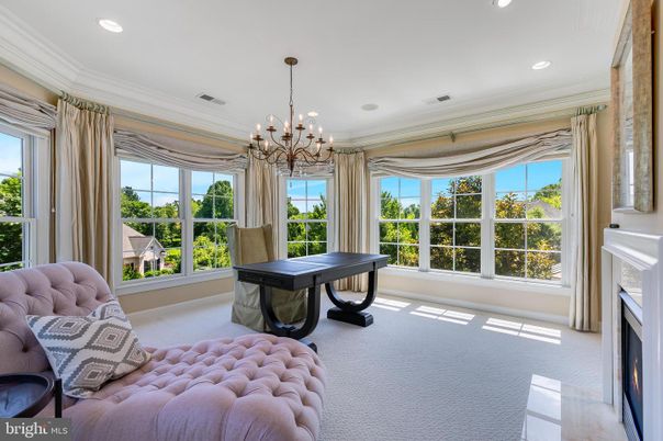 Chandelier, Fireplace, Interior, Recessed Lighting