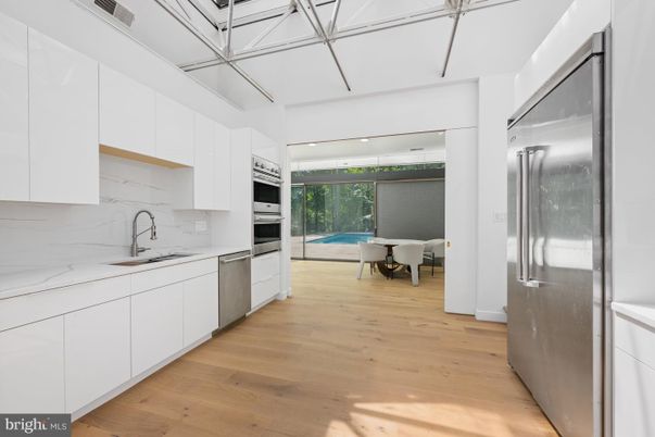 Dining room, Interior, Kitchen, Stainless Steel Appliances, Wood Texture Flooring