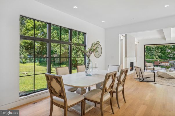 Dining room, Fireplace, Interior, Recessed Lighting, Wood Texture Flooring