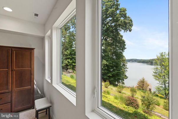 Interior, Recessed Lighting, Water