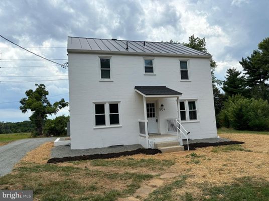 Exterior, Facade, Georgian