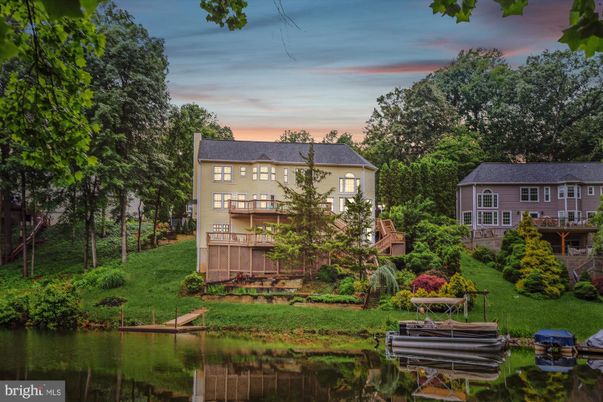 Backyard, Exterior, Lake