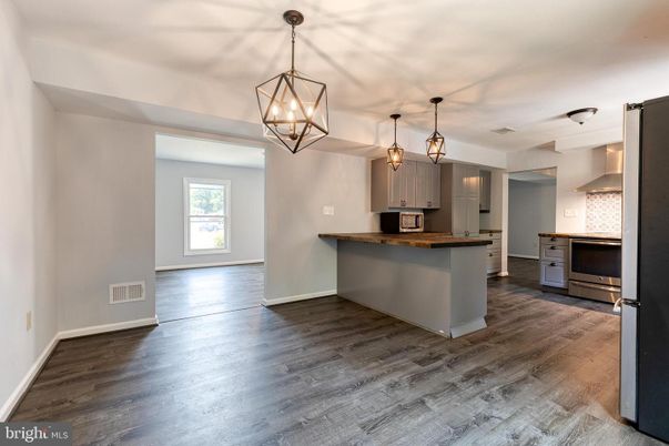 Interior, Kitchen, Pendant Lights, Wood Texture Flooring