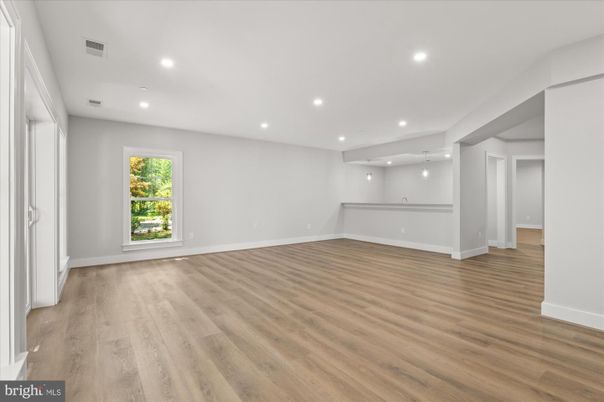 Empty room, Interior, Recessed Lighting, Wood Texture Flooring