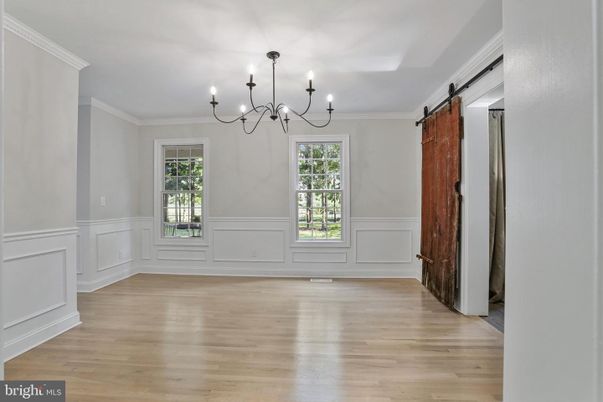 Chandelier, Empty room, Interior, Wood Texture Flooring