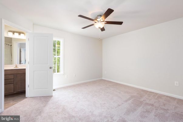 Bathroom, Empty room, Interior