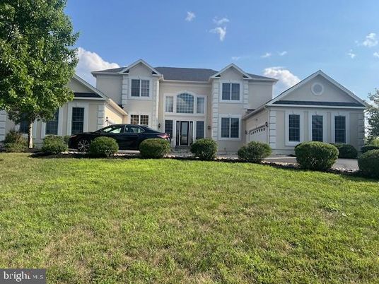 Backyard, Exterior, Facade, Farmhouse