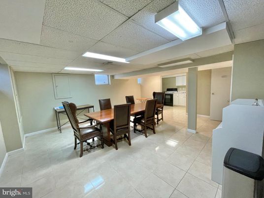 Dining room, Interior, Kitchen, Recessed Lighting