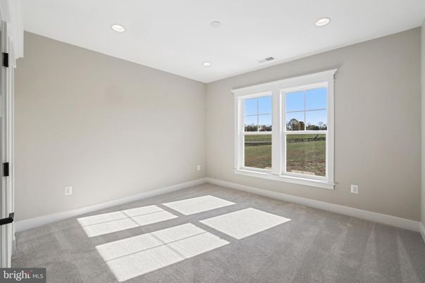 Empty room, Interior, Recessed Lighting