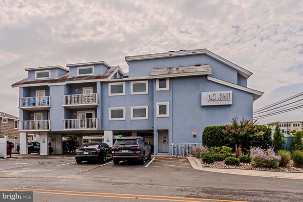 Exterior, Facade, Condo Building