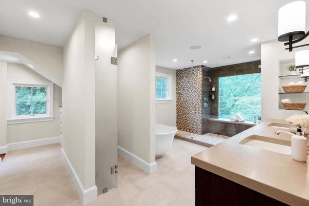 Bathroom, Free Standing Baths, Interior, Recessed Lighting