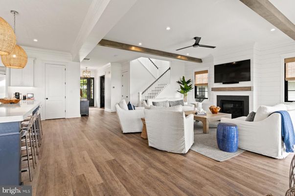 Fireplace, Interior, Living room, Pendant Lights, Recessed Lighting, Wood Texture Flooring