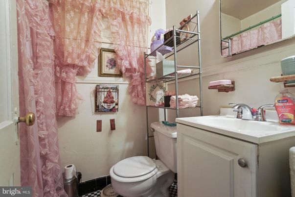 Bathroom, Interior
