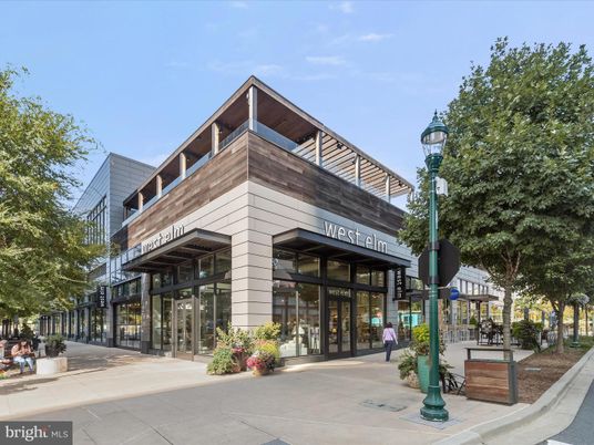 Exterior, Facade, None