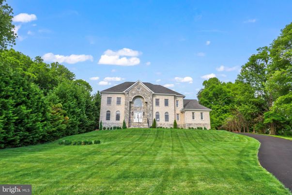 Backyard, Exterior, Facade, Brick Facade, French Provincial