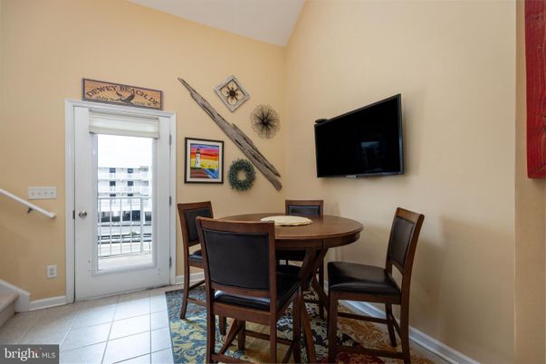 Dining room, Interior