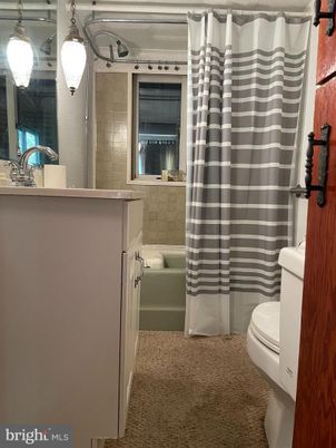 Bathroom, Interior, Pendant Lights