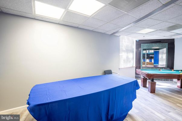 Billiard Table, Game Room, Interior, Wood Texture Flooring