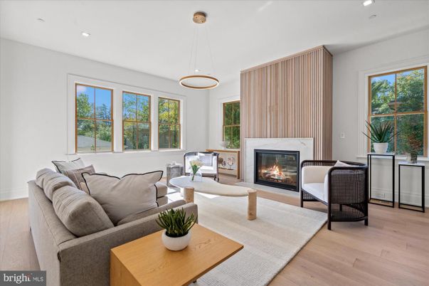 Fireplace, Interior, Living room, Pendant Lights, Recessed Lighting, Wood Texture Flooring