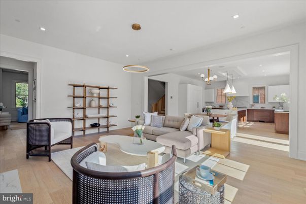 Chandelier, Interior, Kitchen, Living room, Pendant Lights, Recessed Lighting, Wood Texture Flooring