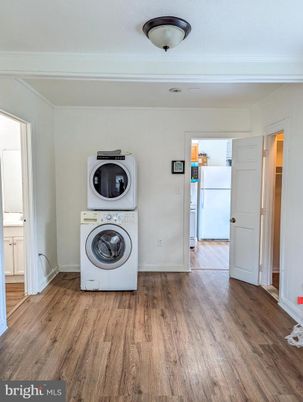 Interior, Utility Closets, Washer, Wood Texture Flooring