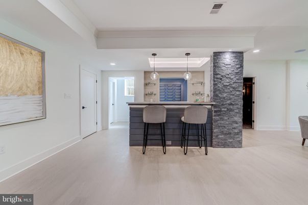 Interior, Pendant Lights, Recessed Lighting, Wood Texture Flooring