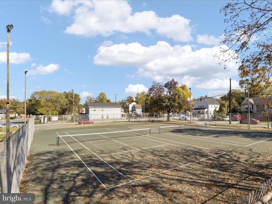 Exterior, Tennis Courts
