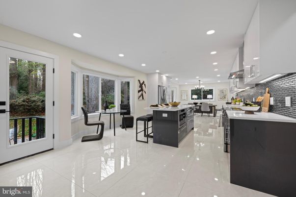 Dining room, Interior, Kitchen, Pendant Lights, Recessed Lighting