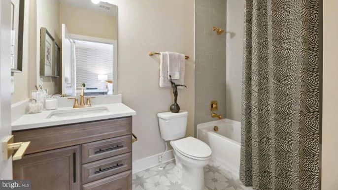 Bathroom, Interior