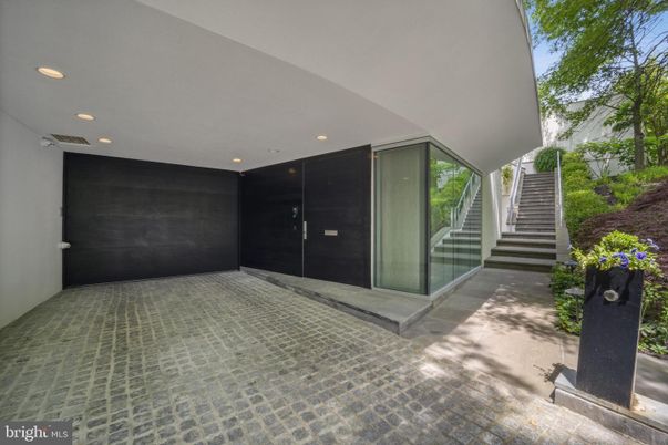 Exterior, Recessed Lighting