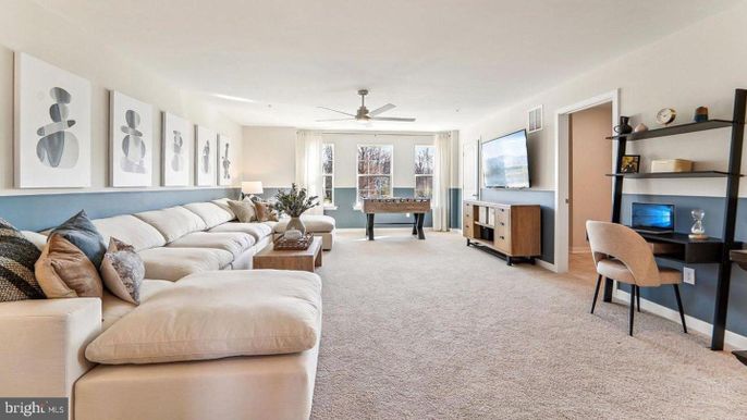 Billiard Table, Game Room, Interior, Living room