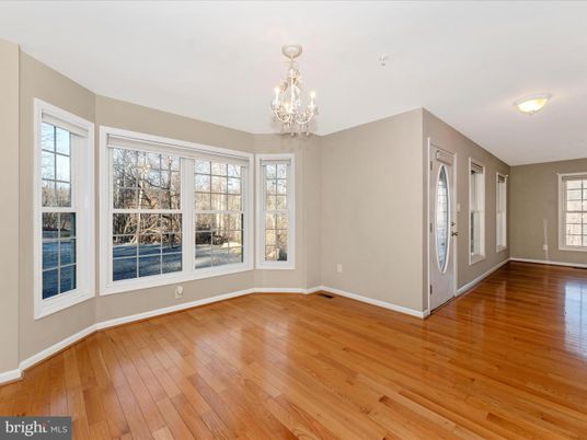 Chandelier, Empty room, Interior, Wood Texture Flooring