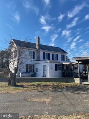 Backyard, Exterior, Facade, Georgian