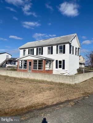 Backyard, Exterior, Facade, Georgian