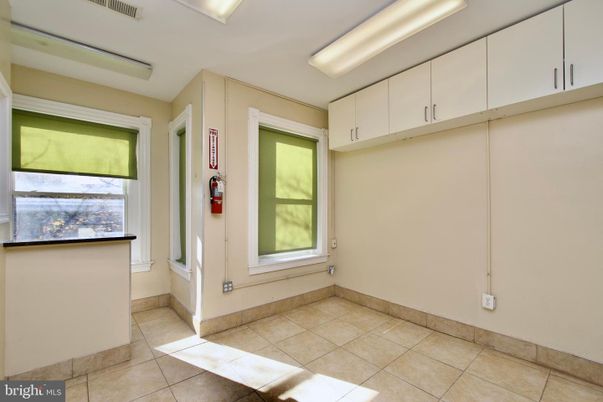 Elevator, Interior