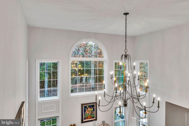 Chandelier, Interior