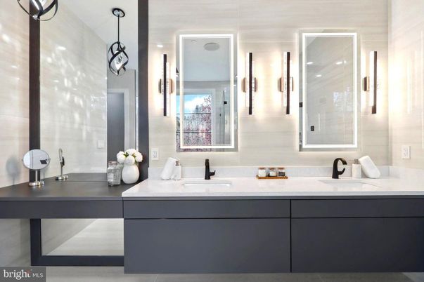 Bathroom, Dual Sink Vanities, Interior, Pendant Lights