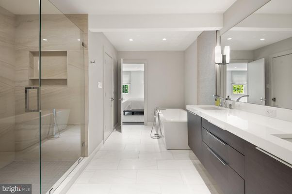 Bathroom, Dual Sink Vanities, Glass Shower, Interior, Recessed Lighting