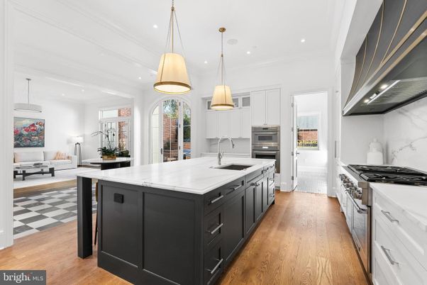 Interior, Kitchen, Living room, Pendant Lights, Recessed Lighting, Stainless Steel Appliances, Wood Texture Flooring