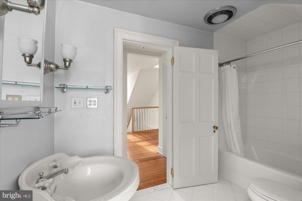 Bathroom, Interior, Wood Texture Flooring