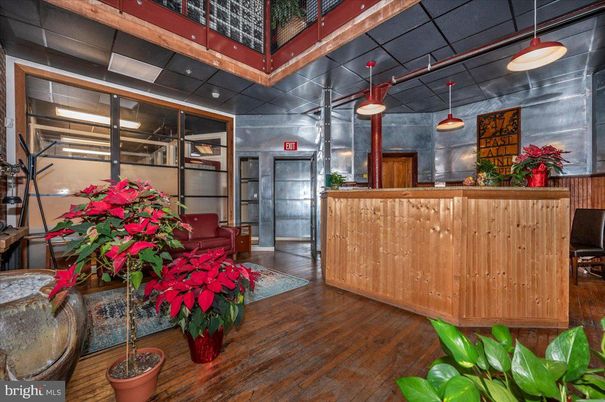 Interior, Pendant Lights, Wood Texture Flooring