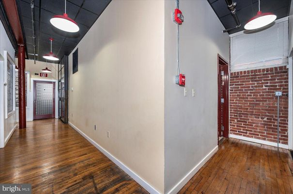 Interior, Pendant Lights, Stone Walls, Wood Texture Flooring