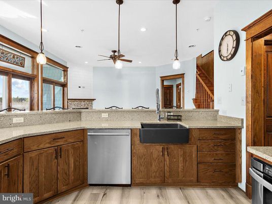 Interior, Kitchen, Pendant Lights, Recessed Lighting, Wood Texture Flooring