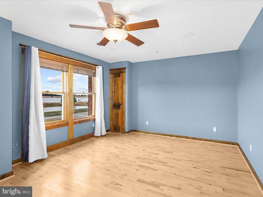 Empty room, Interior, Water, Wood Texture Flooring