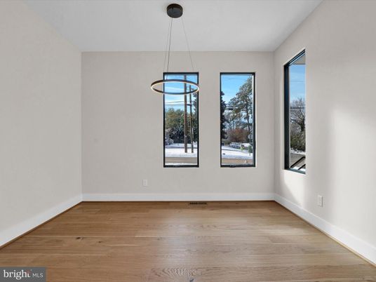 Empty room, Interior, Pendant Lights, Wood Texture Flooring