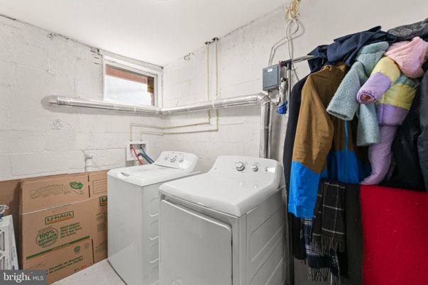 Interior, Washer