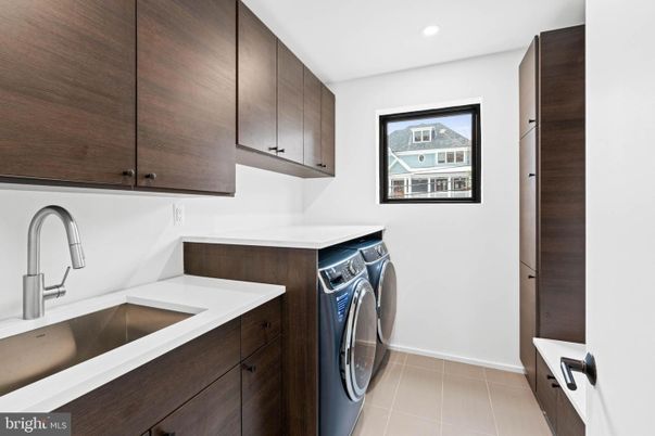 Interior, Recessed Lighting, Washer
