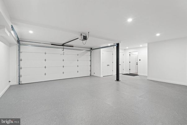 Garage, Interior, Recessed Lighting